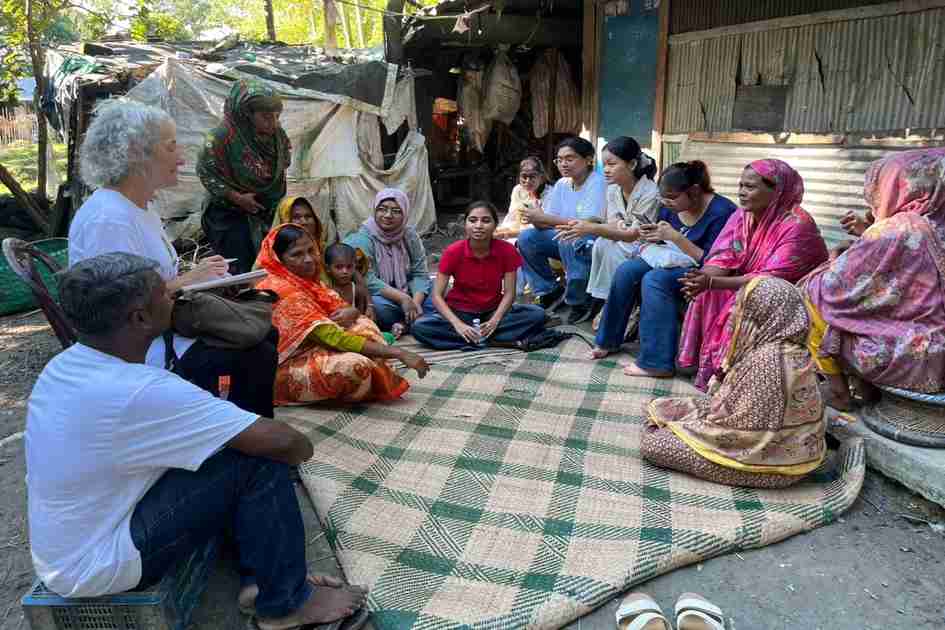 A community discussion on women, environment, ecofeminism and ecopreneurship in Sitakunda