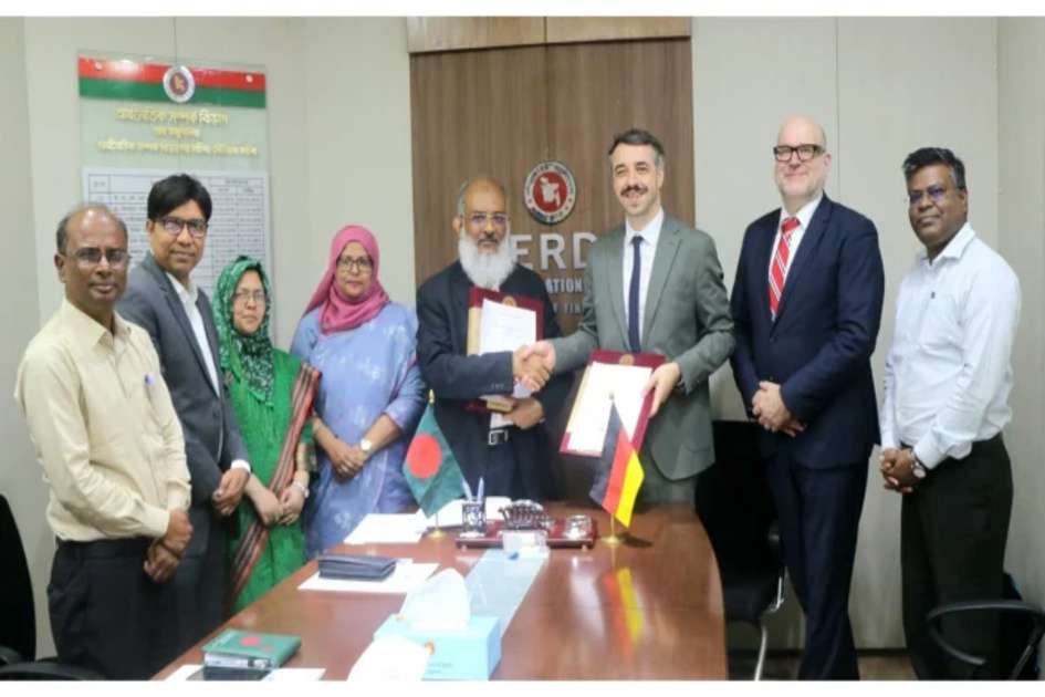 Bangladesh, Germany sign €5m deal to boost renewable energy training
