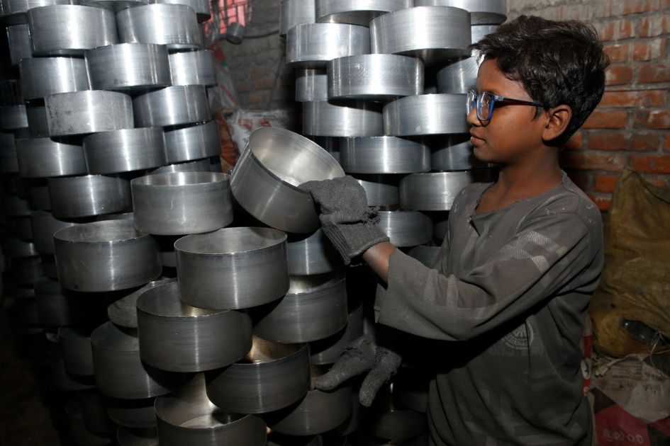 Study finds climate change exposes 22m Bangladeshi children to heat