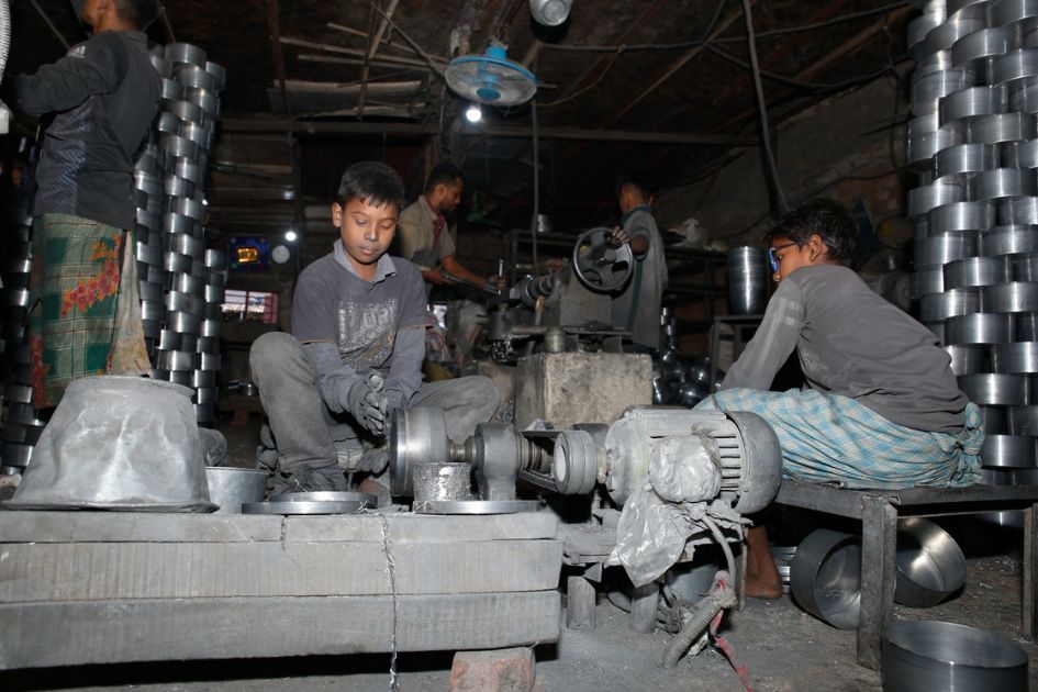 Study finds climate change exposes 22m Bangladeshi children to heat