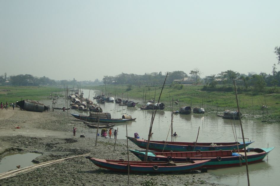 Water nomads: Landless river children of Bangladesh’s delta