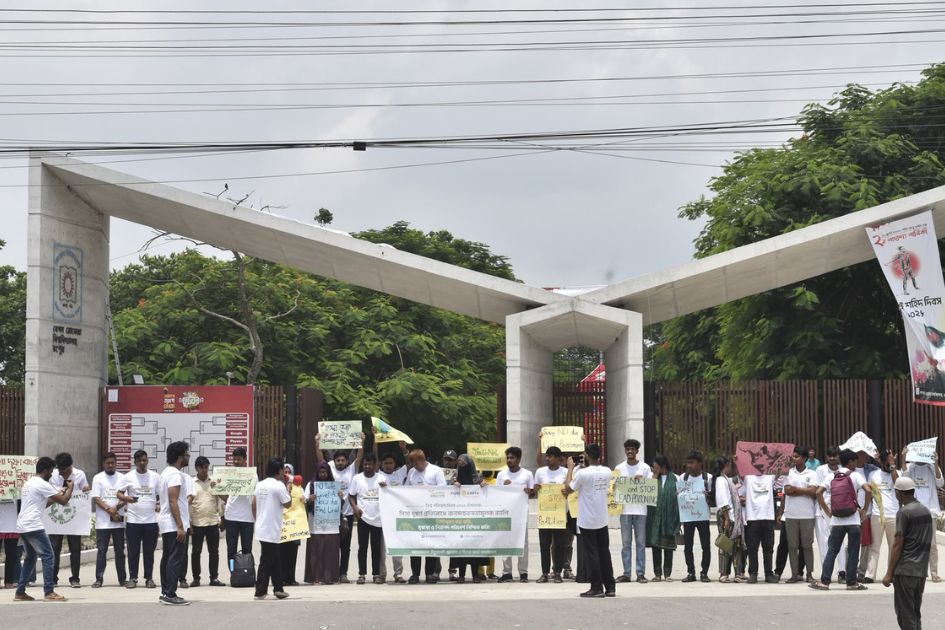 From lead pollution to cleaner batteries, Bangladesh faces a critical transition