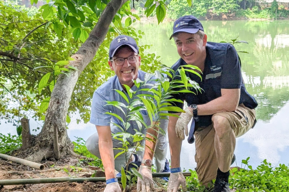 Shakti Foundation leads one-day drive to plant 3,000 trees in Dhaka
