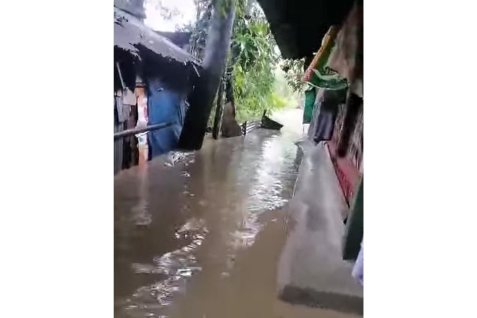 More than 200 homes flooded in Sitakunda as residents blame Abul Khair Steel Mill