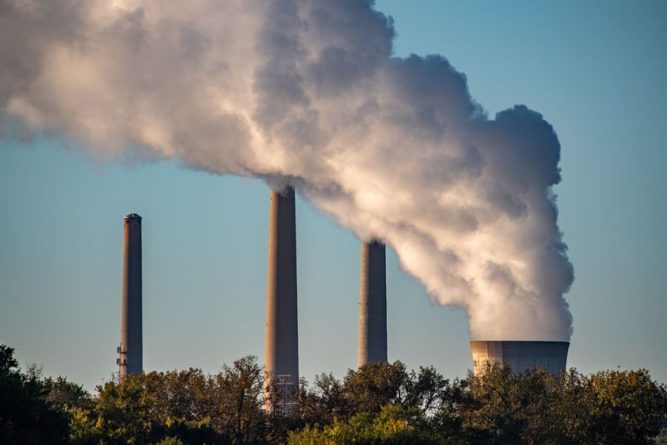 Top 10% consumption causes up to $5.7 trillion in annual environmental damage