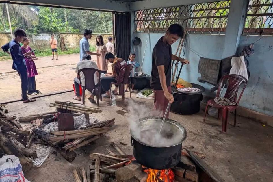 Young volunteers lead life-saving relief as Bangladesh floods affect 1 million